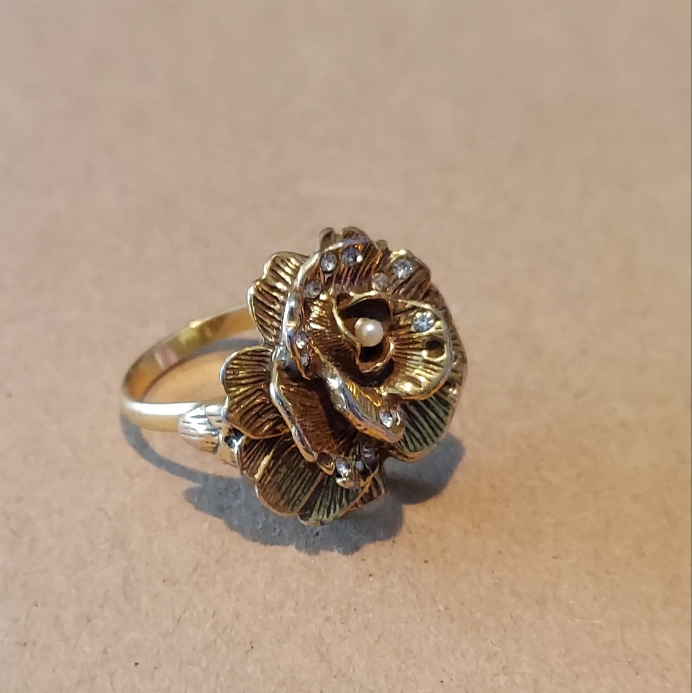 Chunky Gold (Gilt) Floral Ring W/Seed Pearl Center and Rhinestone Accents EUC!